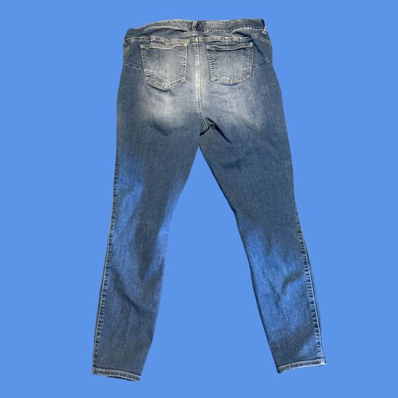 Plus Size Torrid Skinny Bombshell Jeans Size 18R 36x27 #205 - Picture 3 of 6